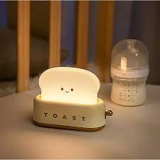Cute Toast Night Light – Adjustable Brightness Bedside Lamp